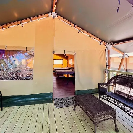 #26 Sons Rio Cibolo Safari Cabin
